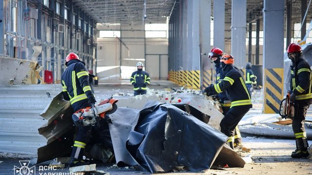 Завершены аварийно-спасательные работы на территории терминала "Новой почты" в Харьковской области