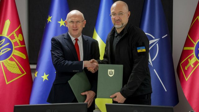 Министры обороны Украины и Великобритании подписали дорожную карту развития столетнего партнерства