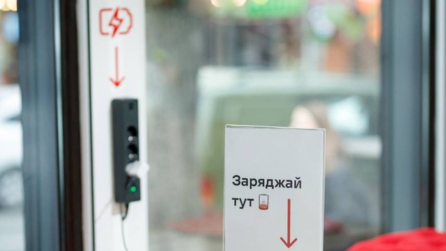 "Нова пошта" и "Укрпошта" продолжают работу в Днепропетровской и Запорожской областях, несмотря на отключение электроэнергии