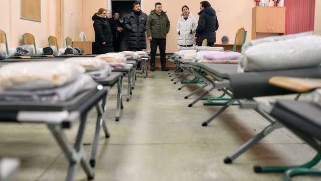 Горячая еда, одеяла и средства гигиены - наиболее распространенные запросы жителей Деснянского района Киева - Улютин