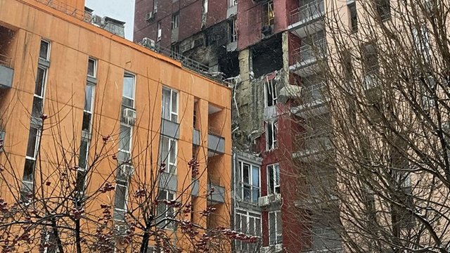 ЖК "Комфорт Таун" снова пострадал от российского обстрела Киева