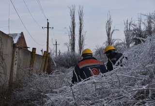 На допомогу Києву прийшли ремонтники з кількох областей, а уряд шукає можливість вивільнити для населення додаткову е/е