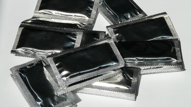 Основной причиной неиспользования презервативов в Украине является доверие к партнеру – исследование