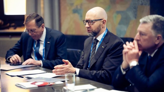 Единственный способ защитить энергетику – предоставить Украине ракеты большой дальности – экс-премьер Яценюк в Мюнхене