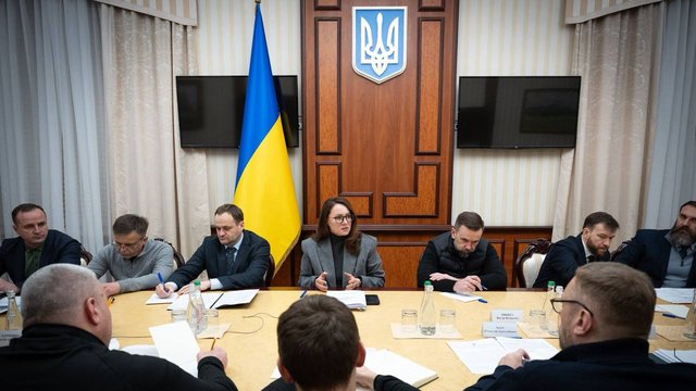 Правительство ожидает от обладминистраций обеспечения работы объектов критической инфраструктуры, налаживания школьного питания - Свириденко