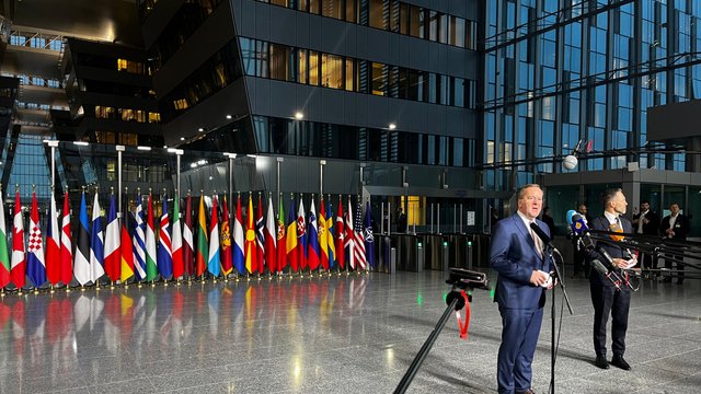 Germany asks partners to step up support for Ukraine's air defense