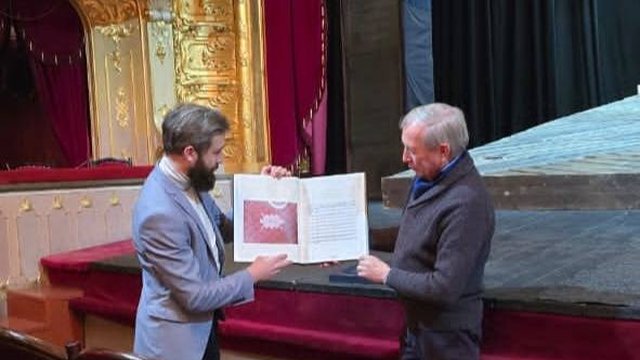 Драмтеатр Кобилянської отримав ексклюзивне видання "Креонта"