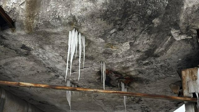 Some 1,146 homes in Kyiv without heat, Darnytsia TPP almost completely destroyed, its restoration started – Kuleba