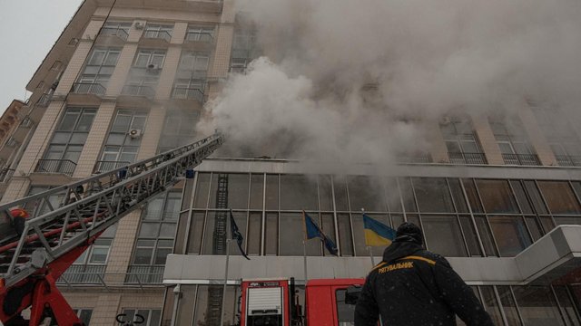 Пожар произошел в отеле "Днепр" в центре Киева, без пострадавших