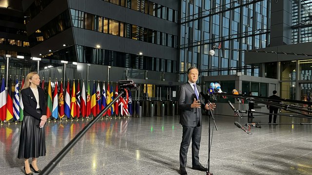 Генсек НАТО: Вважаю, що США "роблять саме те, що нам необхідно" щодо України