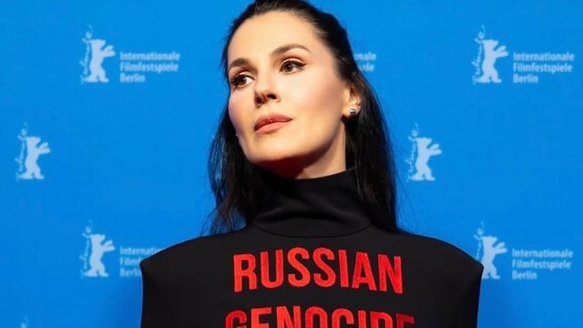 Єфросініна вийшла на хідник Берлінале на прем’єру "Слідів" і закликала не замовчувати воєнні злочини РФ