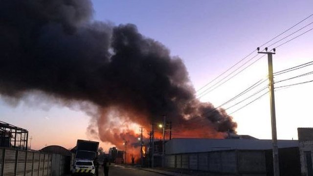 Виробничий цех українських fashion-брендів під Києвом постраждав від російського обстрілу