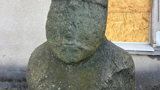 На Запоріжжі військові врятували кам’яні баби XII століття від російських авіабомб