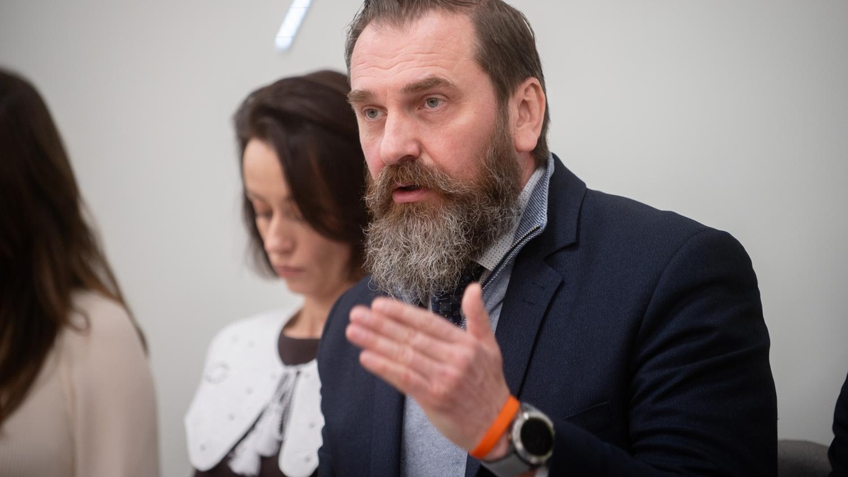 Педагоги шкіл, які прикривали діяльність 