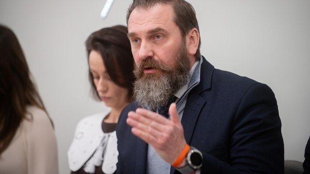 Педагоги шкіл, які прикривали діяльність "підпільної школи" в монастирі УПЦ (МП), мали повідомляти про відсутність учнів на уроках - Лісовий