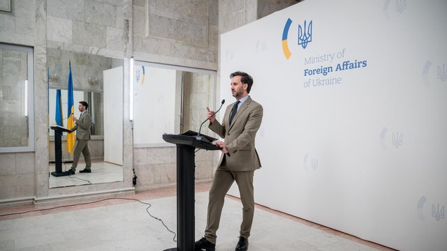 Поставки газа из Венгрии еще продолжаются, но в случае введения Орбаном решения Будапешт потеряет более $1 млрд - МИД Украины