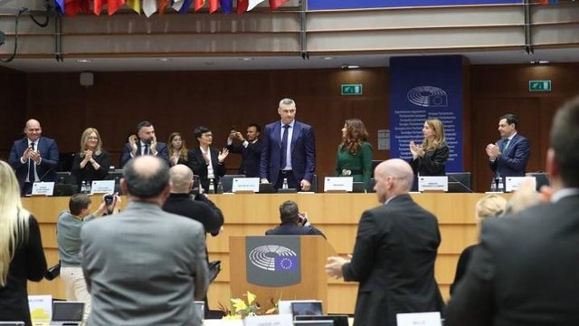 Кличко пригласили в Брюссель на 50-летие Европейской народной партии