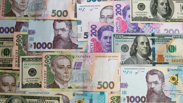 НБУ послабив довідковий курс до нового мінімуму майже 44,12/$1