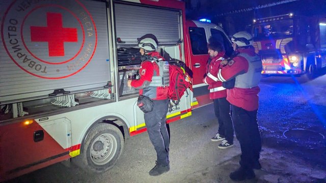 УЧХ працює на локаціях, постраждалих від російських повітряних атак у Харкові та Миколаєві