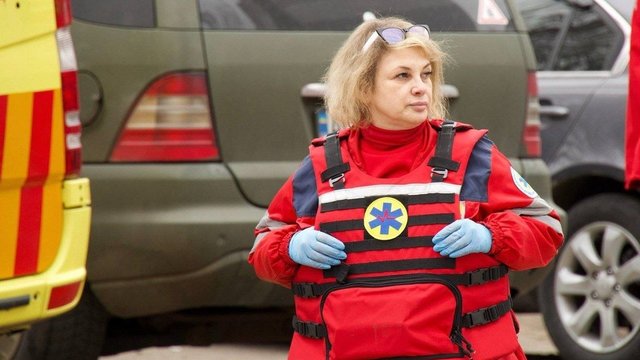 Вже 8 поранених від удару дрону по будинку у Дніпрі – ОВА
