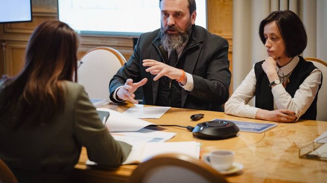 Уряд розподілив понад 2 млрд грн на укриття в школах між 30 громадами