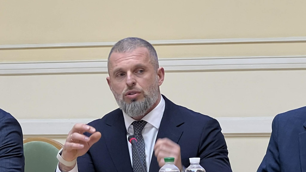 Бідний: Якби не переконали віддати спортивні виші під Мінспорту, вони б уже стали факультетами