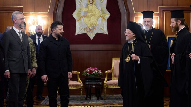 Зеленський у Стамбулі зустрівся з Патріархом Варфоломієм і запросив його в Україну