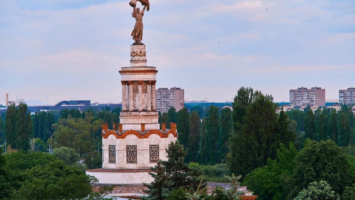 На ВДНГ вперше відкриють закриті радянські панно і розглядають створення музею пропаганди - гендиректор