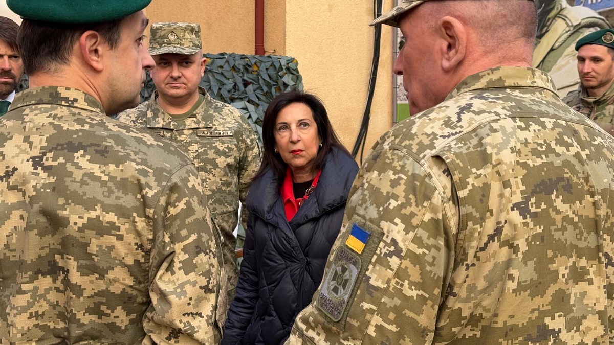 Spanish defense minister, acting SBGS head discuss equipment supply, training, humanitarian cooperation