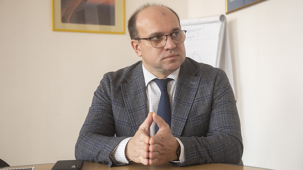 Курбатов: Міносвіти не вимагає участі у конференціях, але науковці витрачають на цю імітацію мільйони