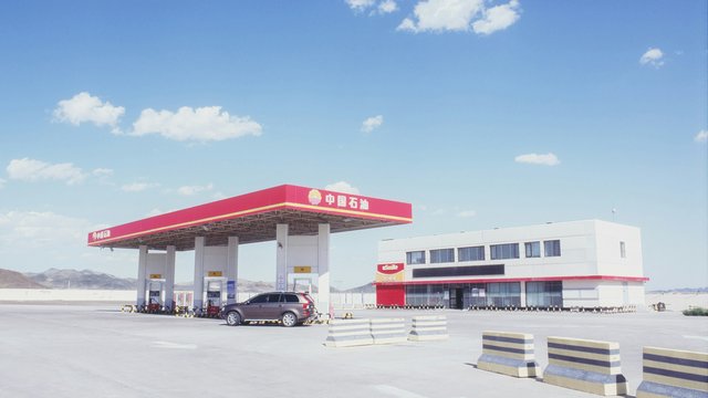 Китай з травня відновить експорт палива – ЗМІ