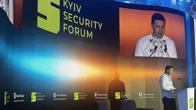 Міністр оборони Естонії Певкур прибув до Києва