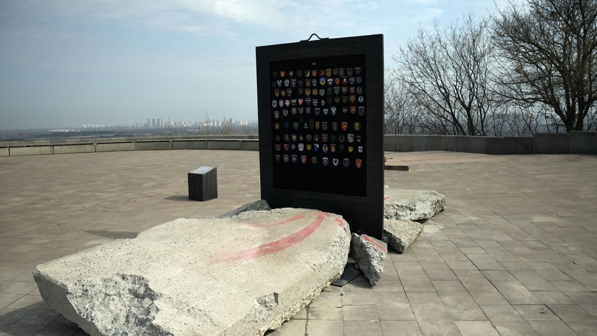 “Перелом у війні”: у Києві відкрили монумент до річниці звільнення Київщини