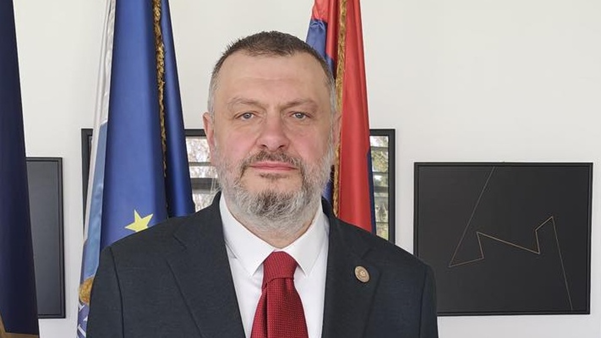 Наша головна проблема в українсько-сербських відносинах – це взаємні міфи – посол України в Сербії Олександр Литвиненко