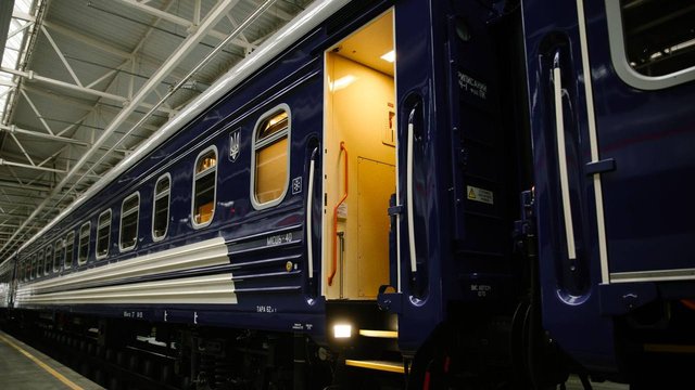 "Укрзализныця" получит 100 новых вагонов отечественного производства – Свириденко
