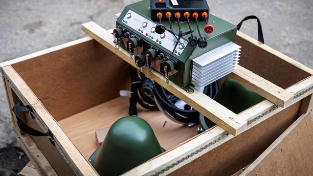 Харківський облцентр екстреної меддопомоги та медицини катастроф отримав 10 систем РЕБ для медиків