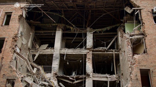 Через повторну атаку на житловий квартал у Дніпрі постраждали троє дітей