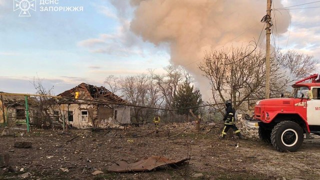 Обстріл РФ забрав життя жителя передмістя Запоріжжя, ще четверо постраждали – ДСНС