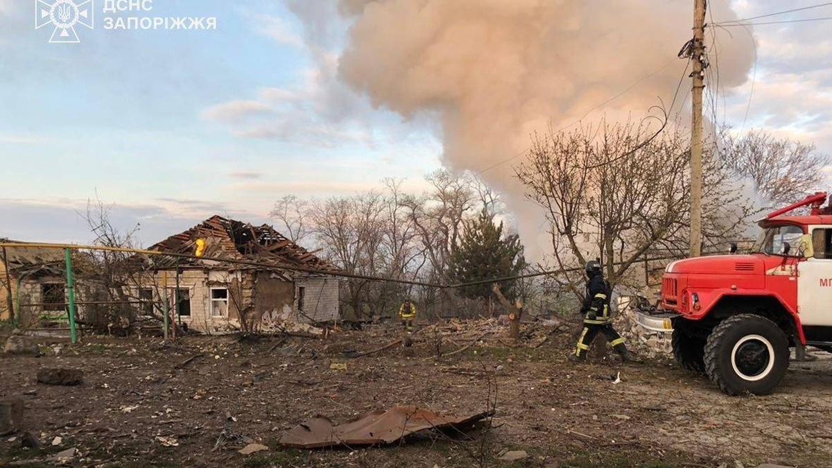 До 7 людей, серед них – дитина, збільшилась кількість постраждалих через удари по Запоріжжю – ОВА