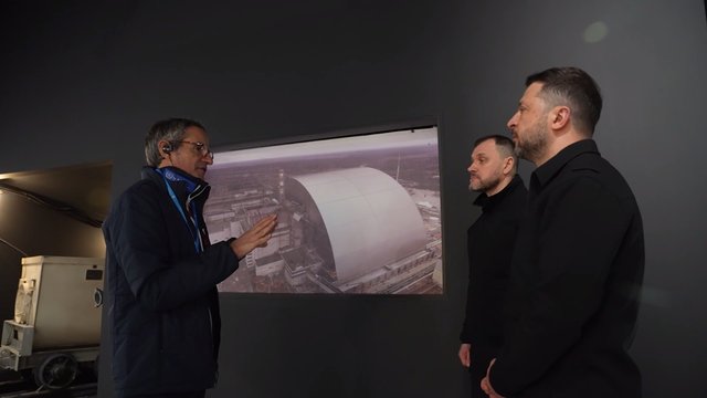 Зеленський зустрівся з Гроссі, разом взяли участь у відкритті нової експозиції в музеї "Чорнобиль"