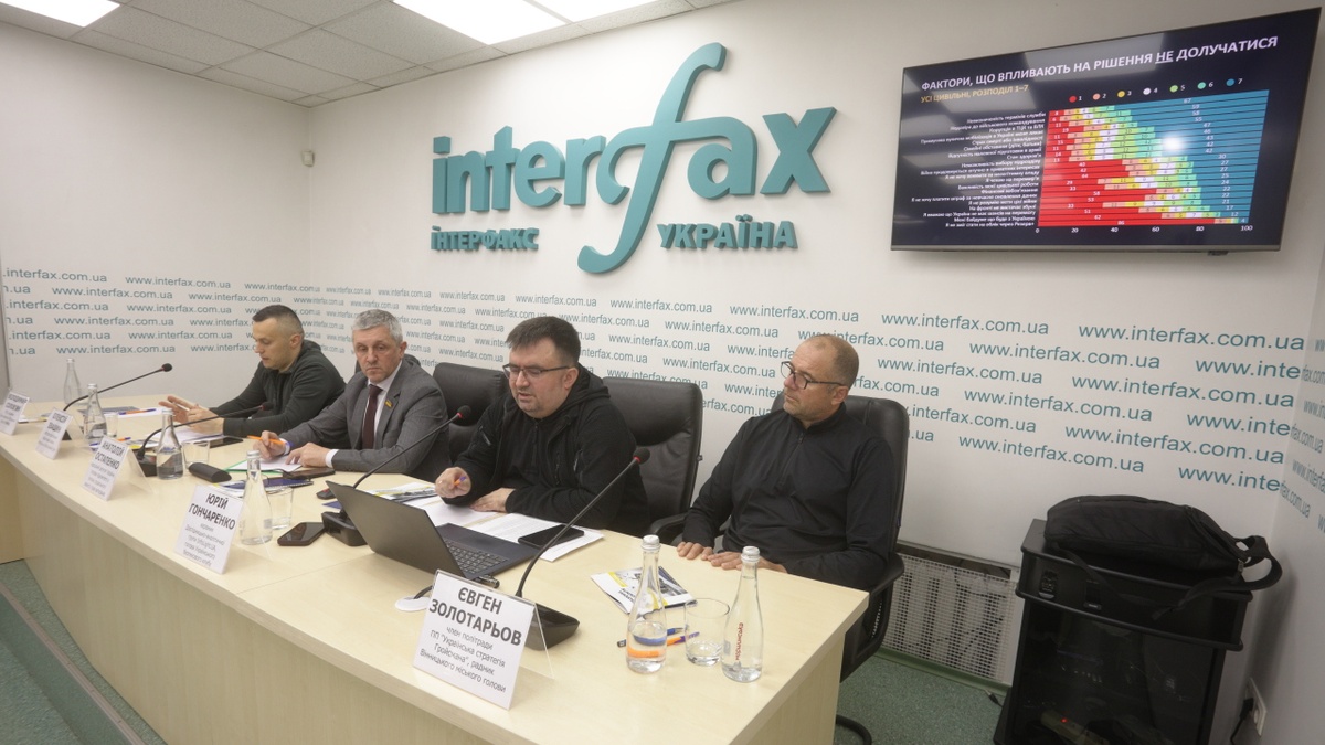 Через рік після презентації концепція оборонної демократії стала єдиною системною відповіддю на розколи в суспільстві