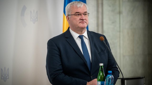 Сибига: Учитывая данные об общении определенных лиц с российскими патронами, может, время включать их в следующие санкционные пакеты