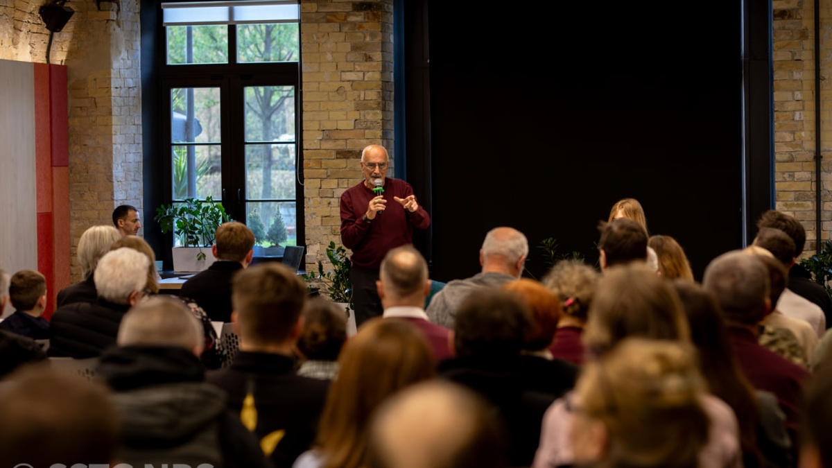 ДТНЦ ЯРБ презентував книгу ексголовного інженера Чорнобильської АЕС Миколи Штейнберга з переосмисленням причин аварії 1986р.