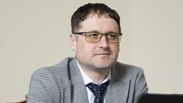 Роль евро постепенно повышается, но курсообразующей валютой пока остается доллар – замглавы НБУ