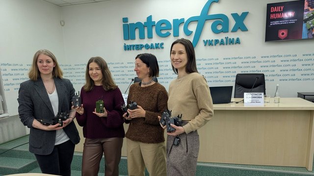 Daily Humanity Foundation передала 10 детекторів дронів "Цукорок" у постійне користування Suspilne News