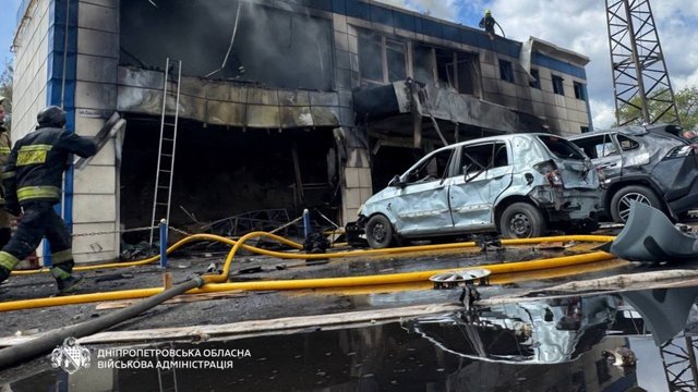 Известно об 11 раненых в результате удара БПЛА по Днепру – ОВА