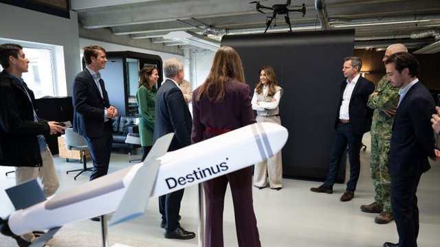 Міністерка оборони Нідерландів відвідала постачальника дронів та ракет Destinus після погроз РФ