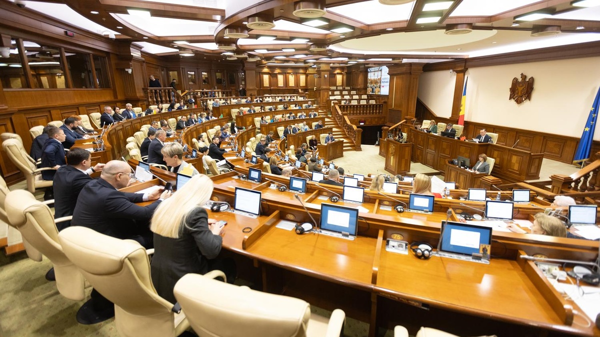 Moldovan parliament votes for withdrawal from CIS