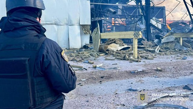 Окупанти обстріляли Корюківку на Чернігівщині, двоє місцевих поранені