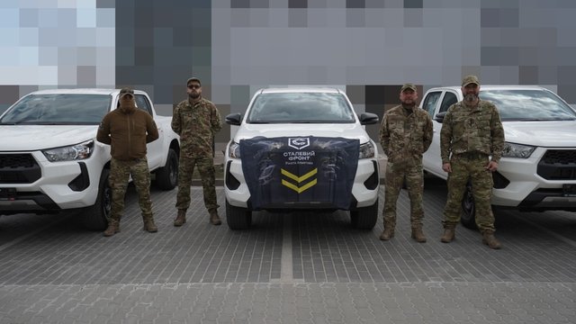"Метінвест" передав 1-му батальйону 12-ої бригади "Азов" НГУ техніку на 12 млн грн